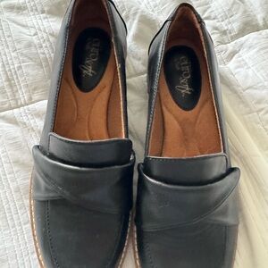 Aerosoles Black Leather Loafers for Women